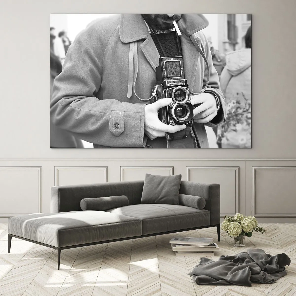 Üveg kép - Fekete-fehér fotó egy férfiról analóg kamerával - 70x50cm - Retro stílusban - Modern fali dekoráció nappalihoz és hálószobához ARTTOR