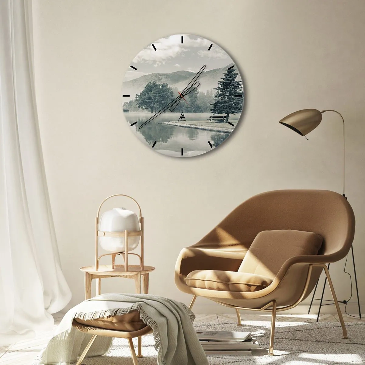 Falióra, Óra - Reggeli köd egy csendes tó felett a hegyek között - 30x30cm - A tó még alszik - Modern fali dekoráció nappalihoz, konyhához és hálószobához ARTTOR