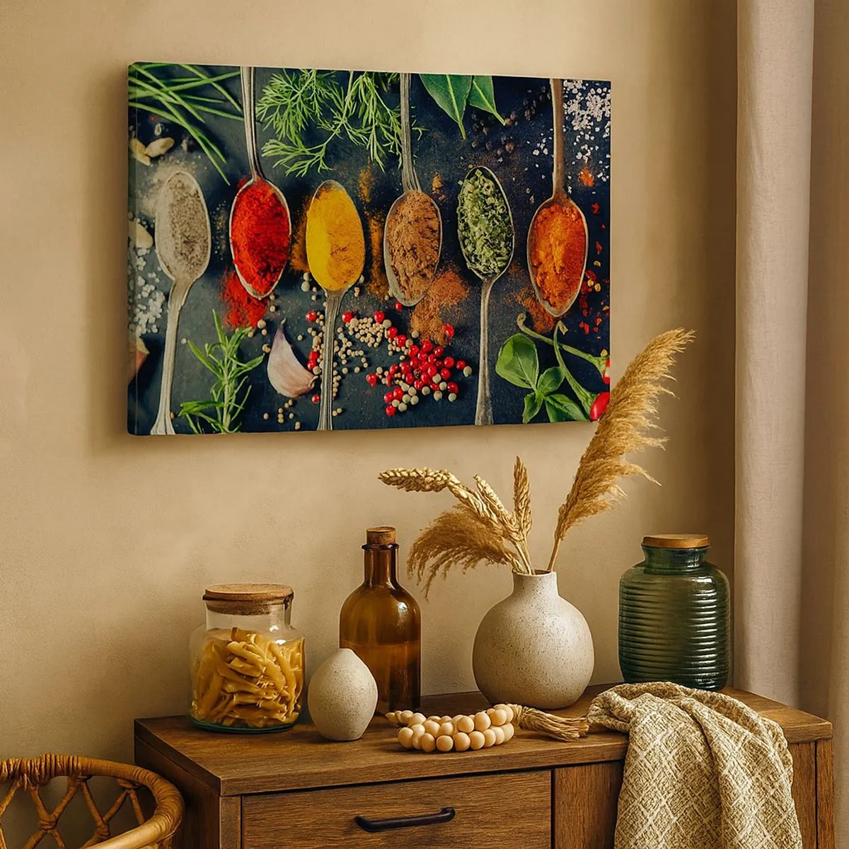Vászonkép - Színes fűszerek kanalakon, gyógynövényekkel a háttérben - 70x50cm - Kulináris varázslat - Modern fali dekoráció nappalihoz és hálószobához ARTTOR