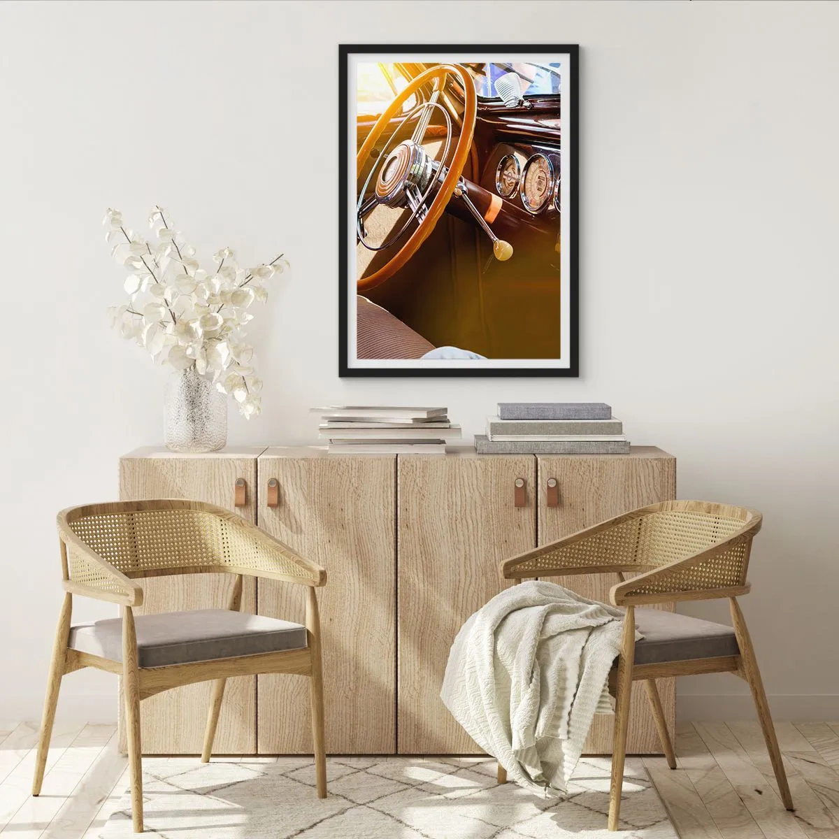 Poszter fehér keretben - Egy klasszikus autó belseje kormánykerékkel - 50x70cm - Múlt luxusnak a fuvallata - Modern fali dekoráció nappalihoz és hálószobához ARTTOR