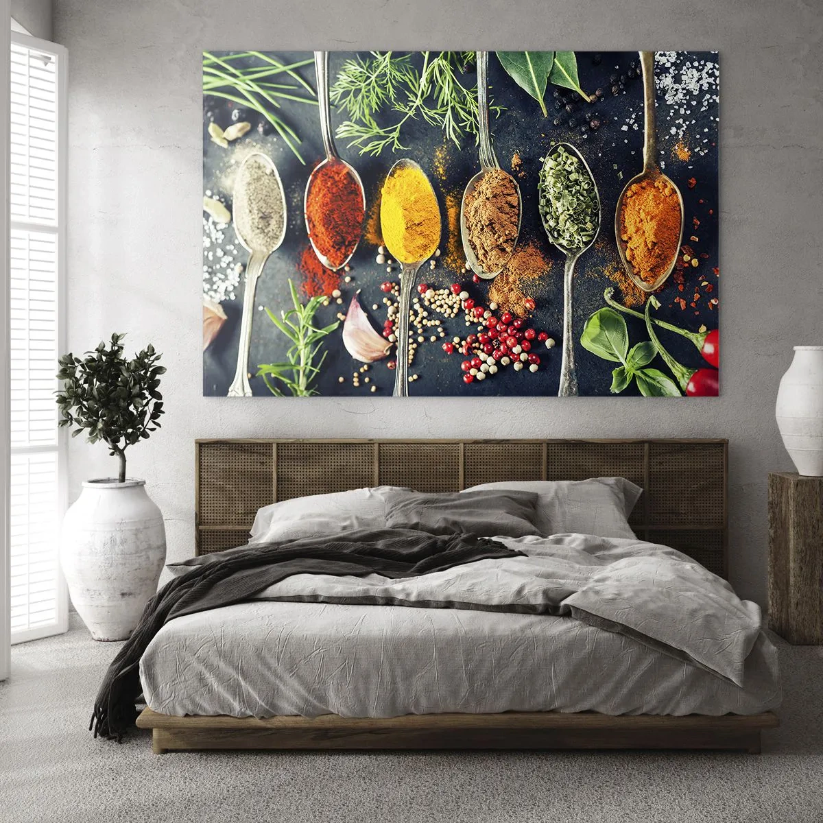 Üveg kép - Színes fűszerek kanalakban, friss fűszernövényekkel és zöldségekkel körülvéve - 70x50cm - Kulináris varázslat - Modern fali dekoráció nappalihoz és hálószobához ARTTOR