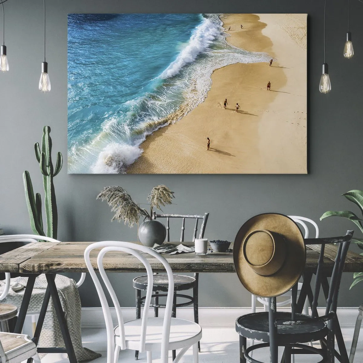 Vászonkép - Egy türkizkék vizű strand és sétáló emberek - 70x50cm - Aztán a nap, a tengerpart... - Modern fali dekoráció nappalihoz és hálószobához ARTTOR