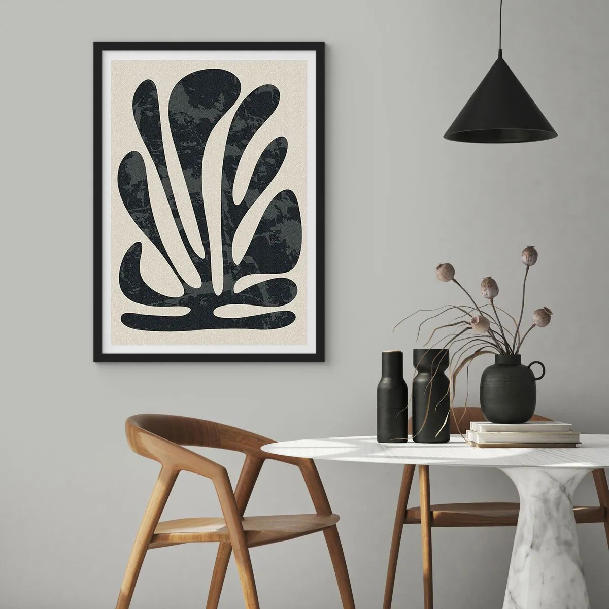 Poszter fehér keretben - Absztrakt fekete növényi forma bézs alapon - 50x70cm - Többujjas absztrakció - Modern fali dekoráció nappalihoz és hálószobához ARTTOR