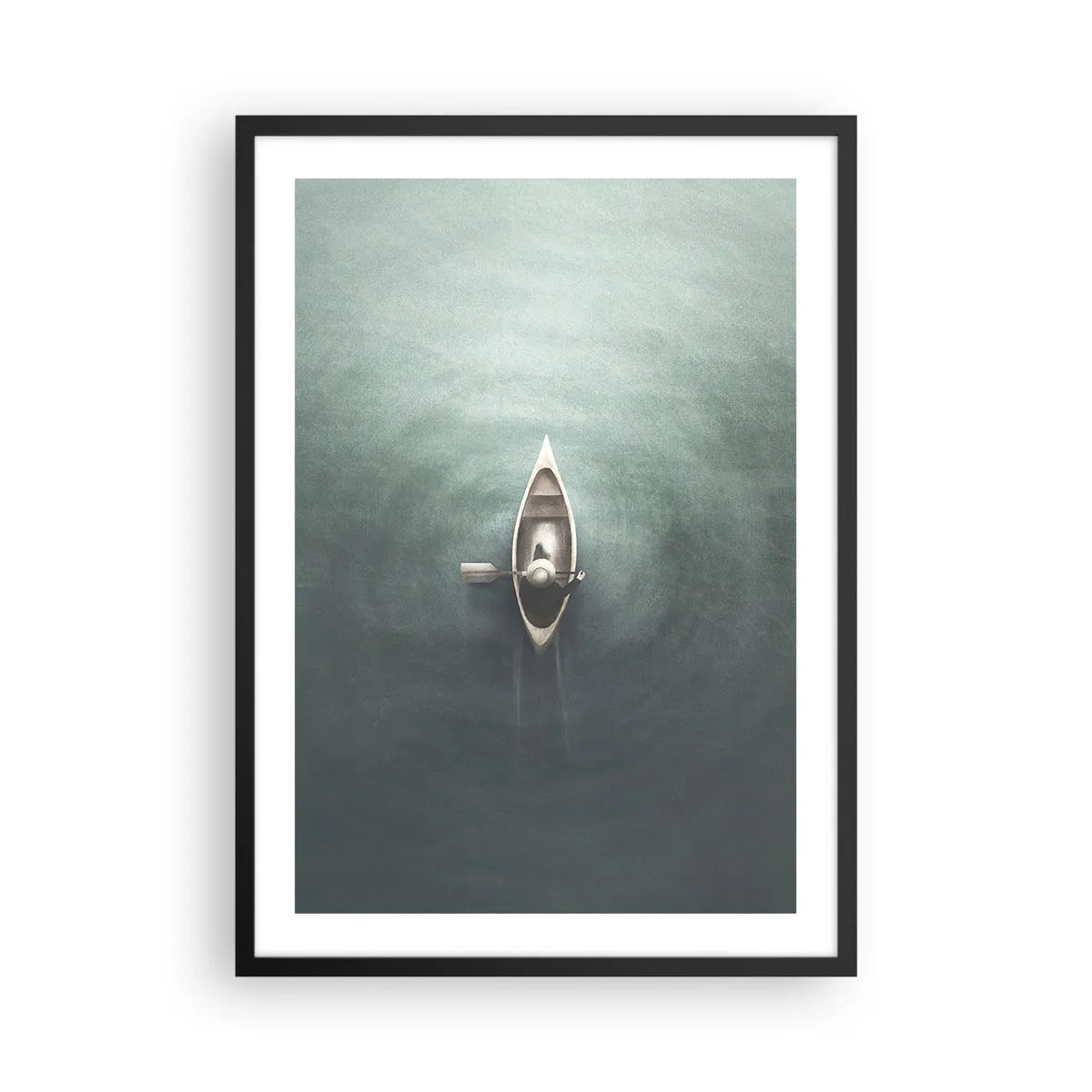 Poszter fehér keretben - Madártávlatból egy nyugodt vízen sodródó hajó - 50x70cm - Egy holdfényes tavon át - Modern fali dekoráció nappalihoz és hálószobához ARTTOR