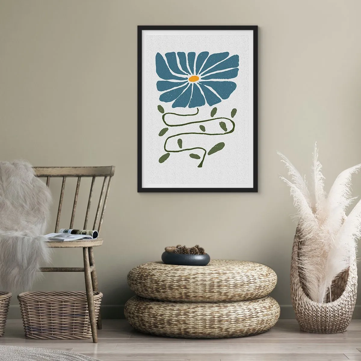Poszter fehér keretben - Egy kék virág kanyargós szárral világos háttér előtt - 50x70cm - Gallyból virág - Modern fali dekoráció nappalihoz és hálószobához ARTTOR